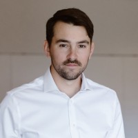 Andrew Pettersen, Cfa