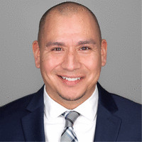 Fred Medrano, Aalu, Flmi, Acs