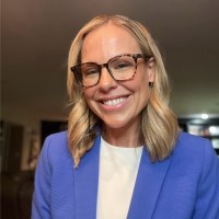 Dr. Genevieve Bosma Martínez