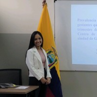 Adriana Veliz B