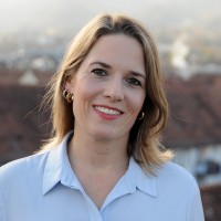 Corina Rivas-Henauer
