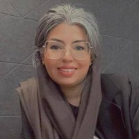 Mona Nikakhtar
