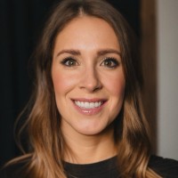 Ashley Confroy, Mba