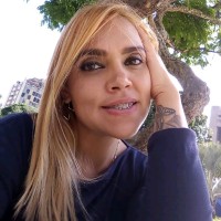 JAZMIN LA  ROSA