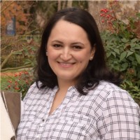 Maya Reft, Mba