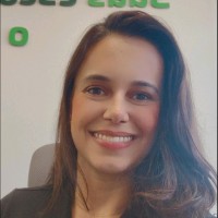 Suzanne Castro