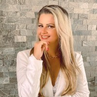 Tiê Coutinho