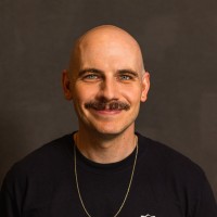 Ian R.