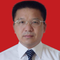 周岳龙