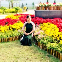Nhung Le