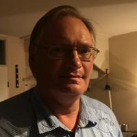 Hans R Hovius
