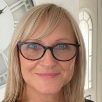 Lesley Pearson