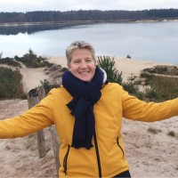 Anneke Veenstra