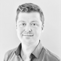 Ian L.