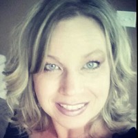Lorraine Bennett