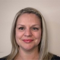 Lynsey Groves
