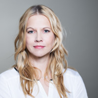 Manuela Lange