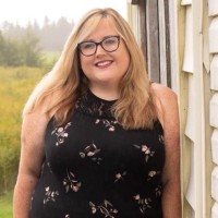 Kayla L Oliver