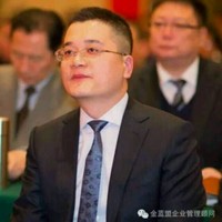 何旭鹏