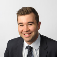 Michael D'Esposito, Cfa