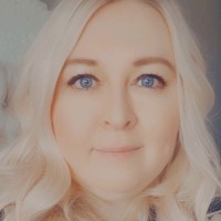 Linzi Poulson