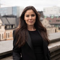 Stephanie Özmete