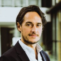 Hugo R.