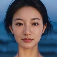 Lora Zhu