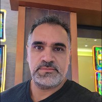 Kia Vakili