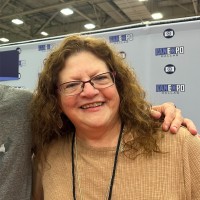 Leslie Guenther, Rhit