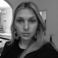 Лариса Дмитриева