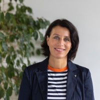 Nadine Ocskay Schneider