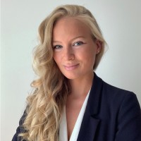 Birte T.
