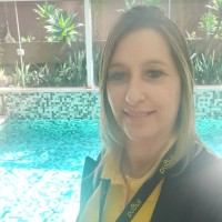 Elaine Dias