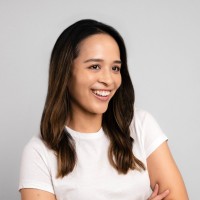 Isabelle V.