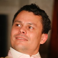 Stephen Thomas