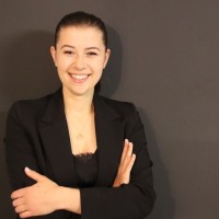 Eva S.