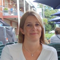 Claudia Scheer