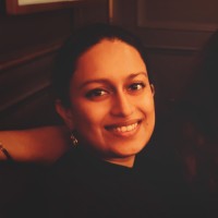 Nidhi R