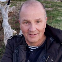 Dr. Andreas Helle