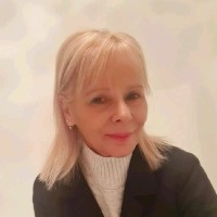 Lesley Barr