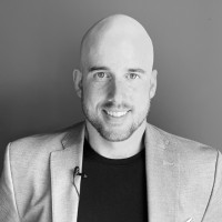 Daniel Davis