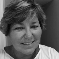 Linda Riley