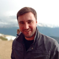 Александр Петров