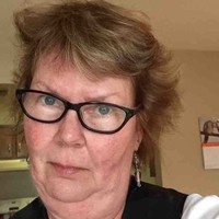 Yvonne Poley
