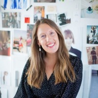 Julia Skott