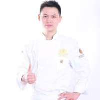 万玉龙