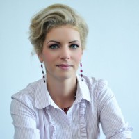 Zsuzsanna Snóbli