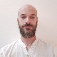 Alberto T.
