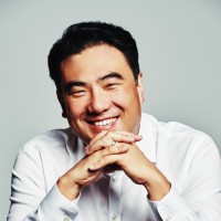June Yong Lee
